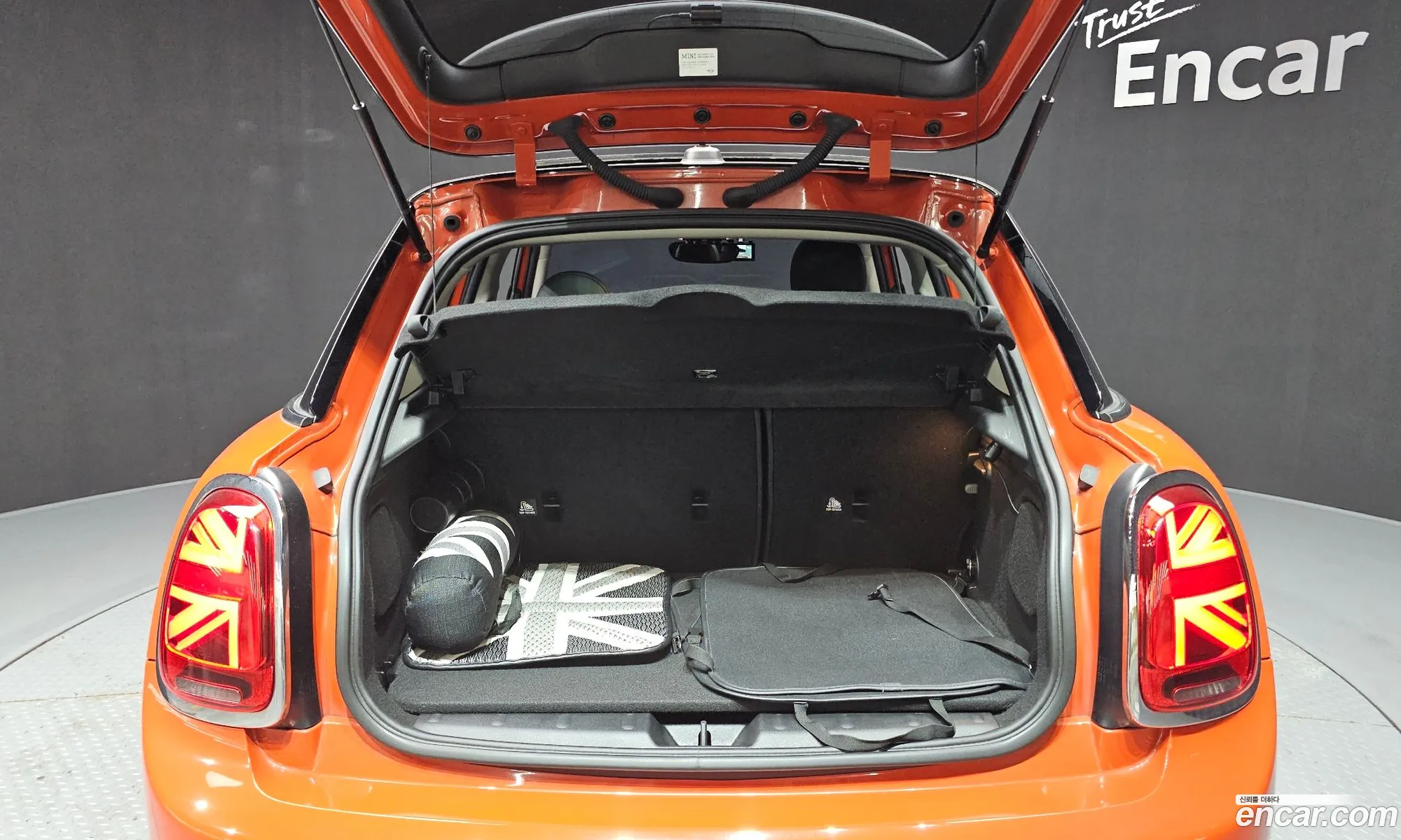 Mini Cooper 2020 WMWXV7100L2L63363 — 20