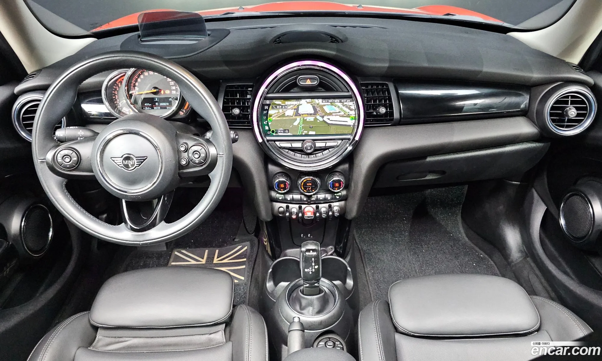Mini Cooper 2020 WMWXV7100L2L63363 — 12