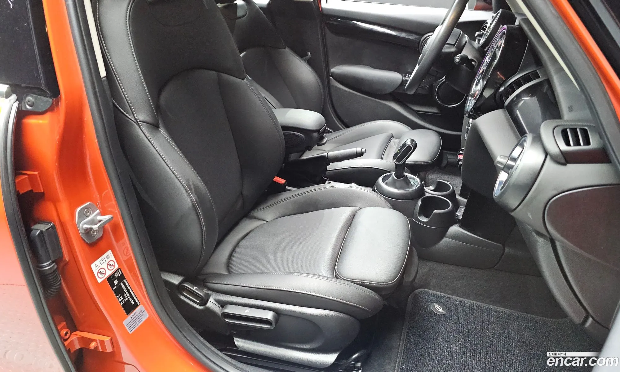 Mini Cooper 2020 WMWXV7100L2L63363 — 25