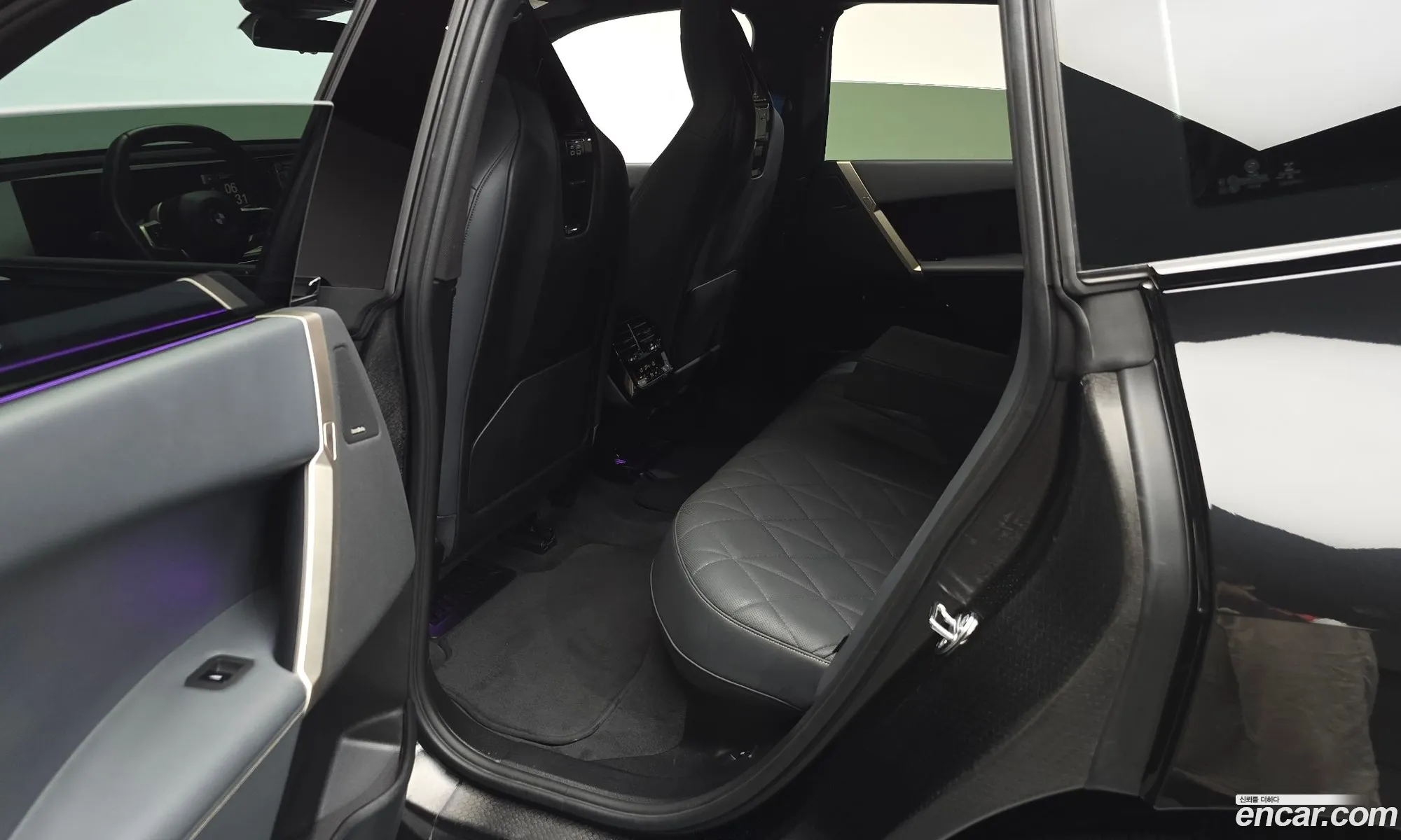 BMW iX 2022 WBY21CF07PCL61733 — 24