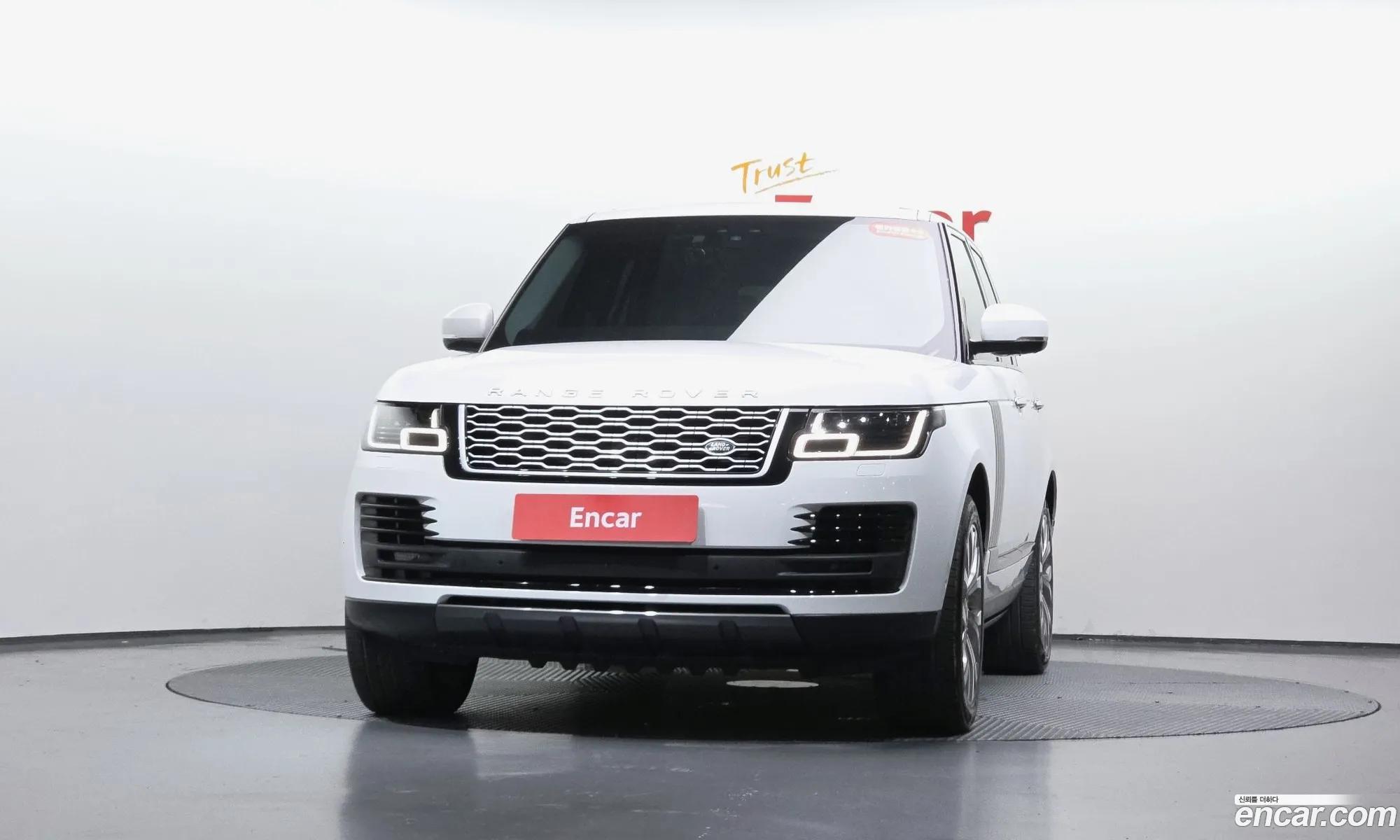 Land Rover Range Rover 2020 — 32