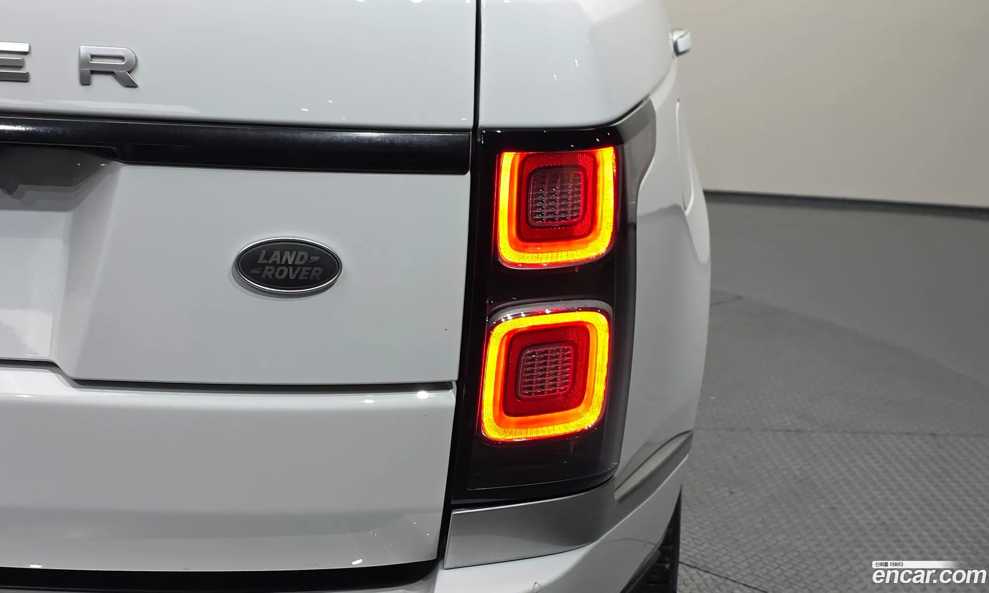 Land Rover Range Rover 2020 — 35