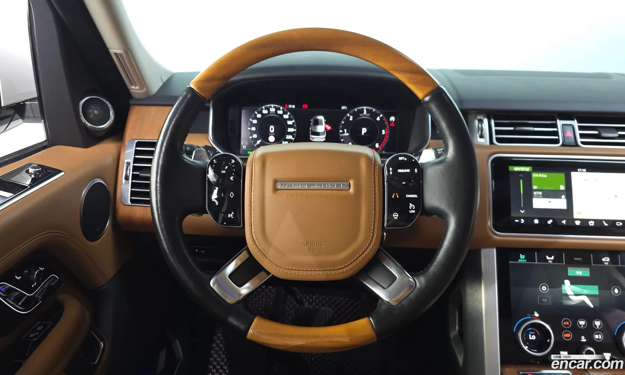 Land Rover Range Rover 2020 — 29
