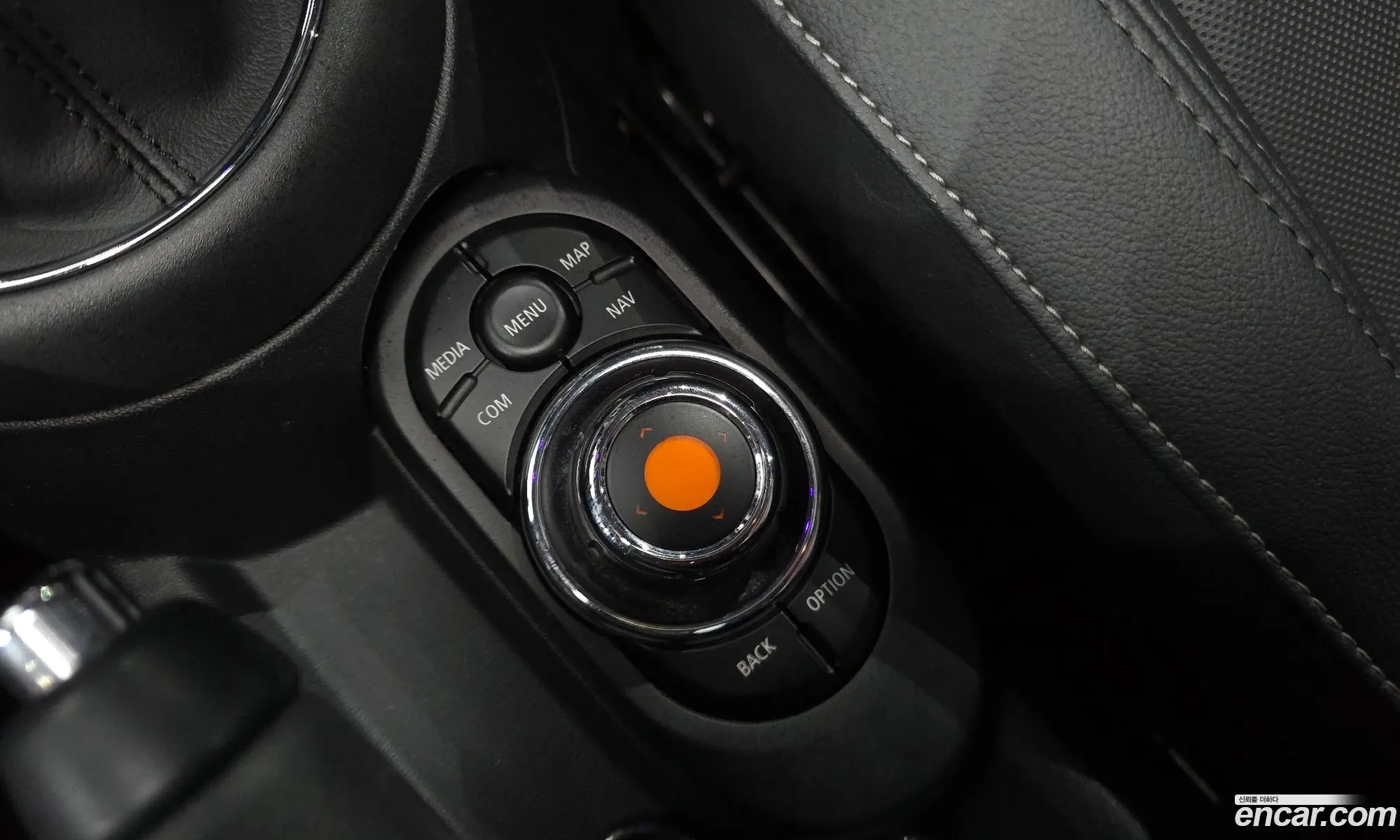 Mini Cooper 2020 — 18