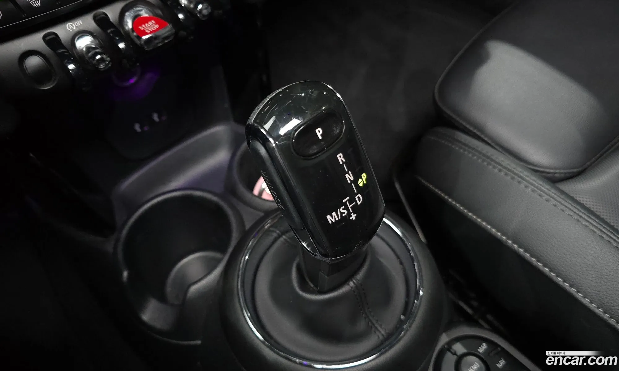 Mini Cooper 2020 — 14