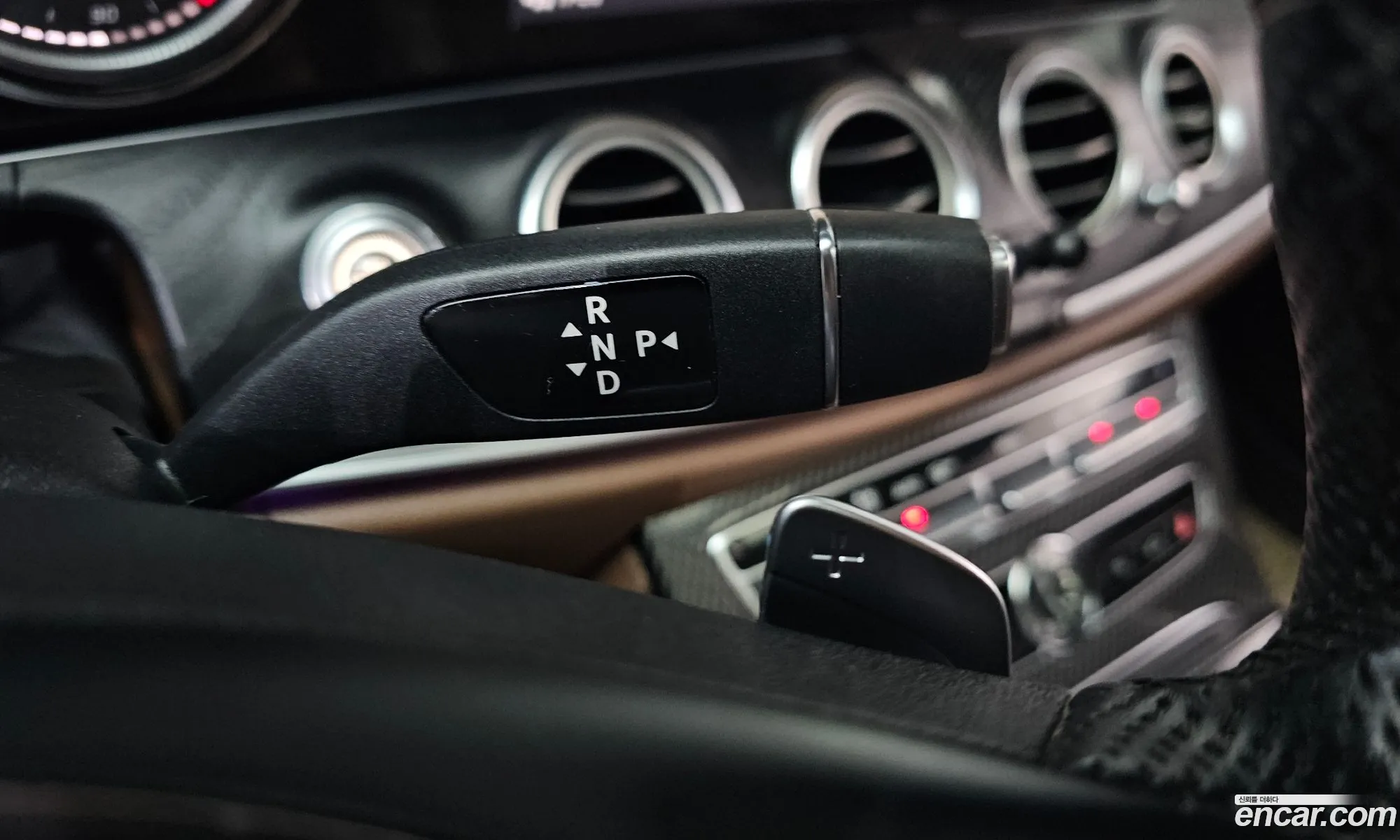 Mercedes-Benz E-Class W213 2016 — 29