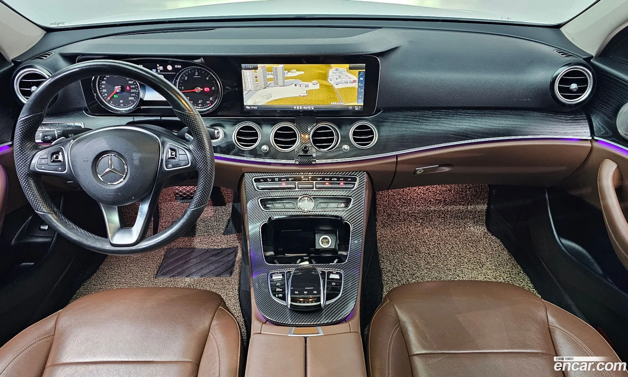 Mercedes-Benz E-Class W213 2016 — 27
