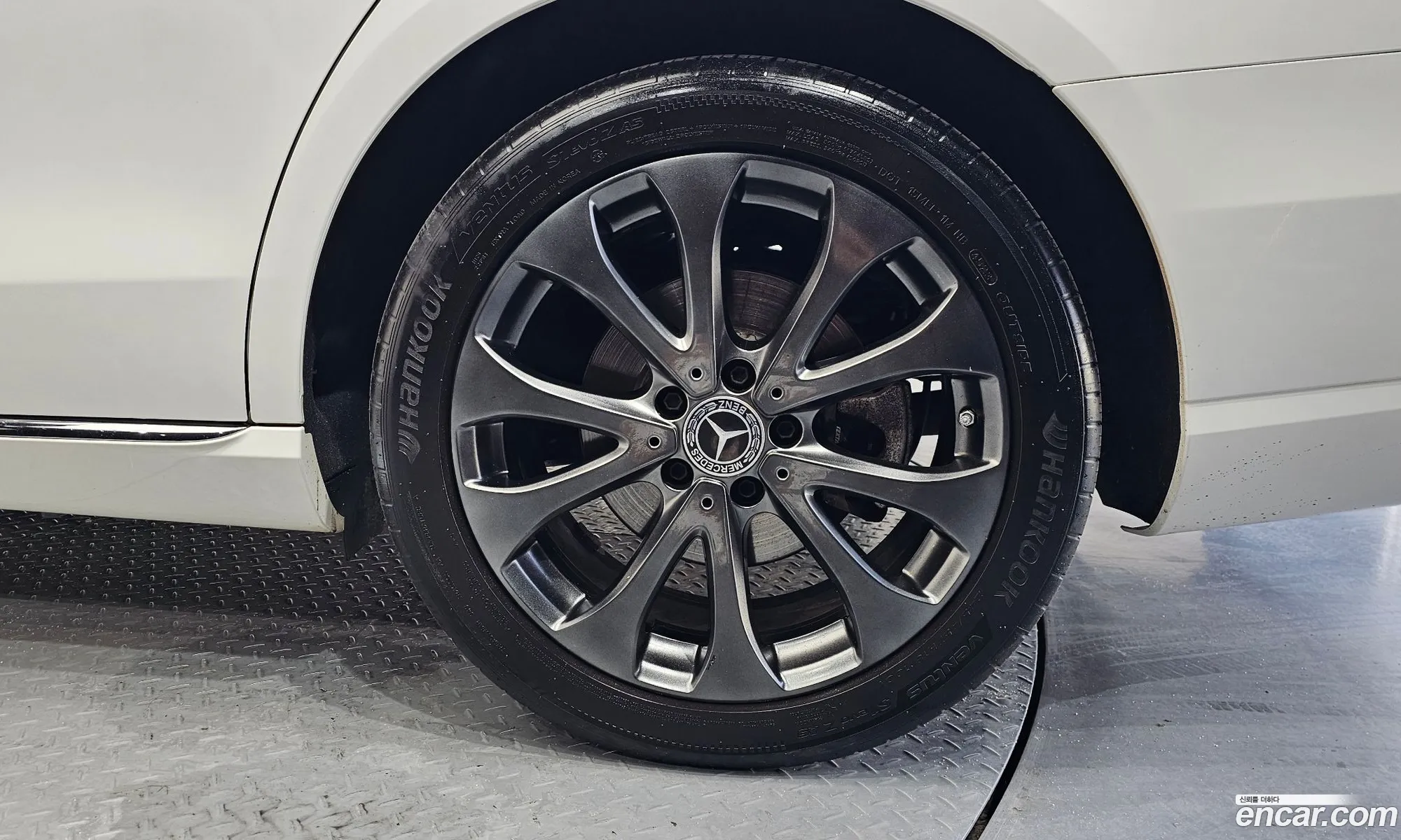 Mercedes-Benz E-Class W213 2016 — 3