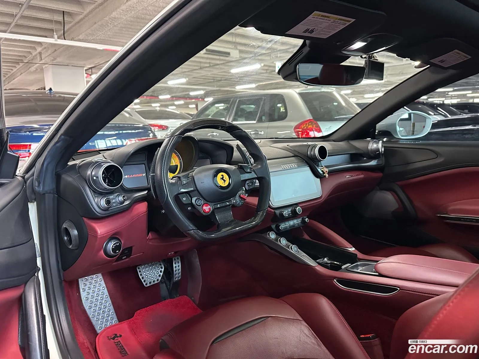 Ferrari GTC4Lusso 2019 — 11
