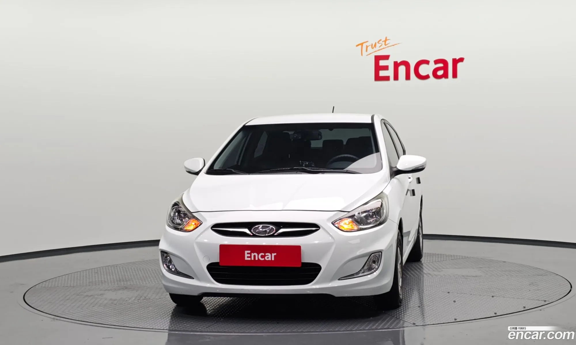 Hyundai Accent 2011 — 3