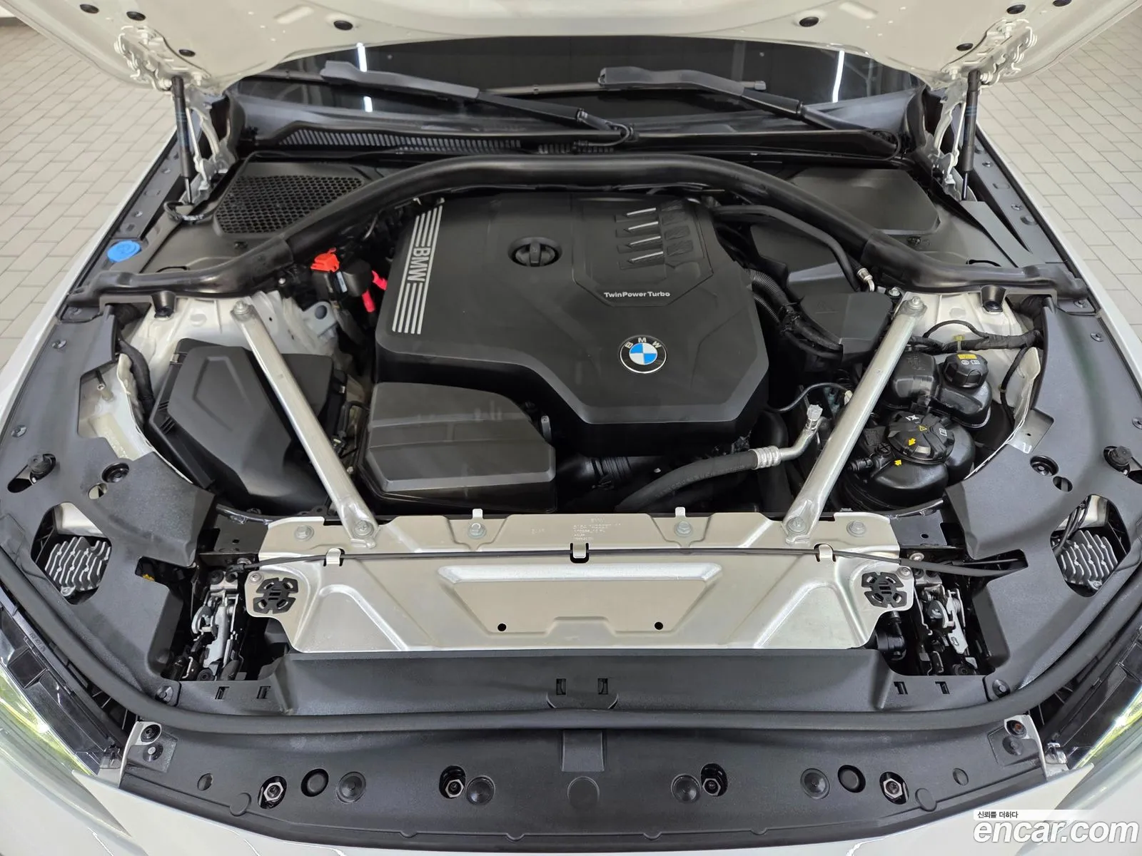 BMW 4 Series 2022 — 4