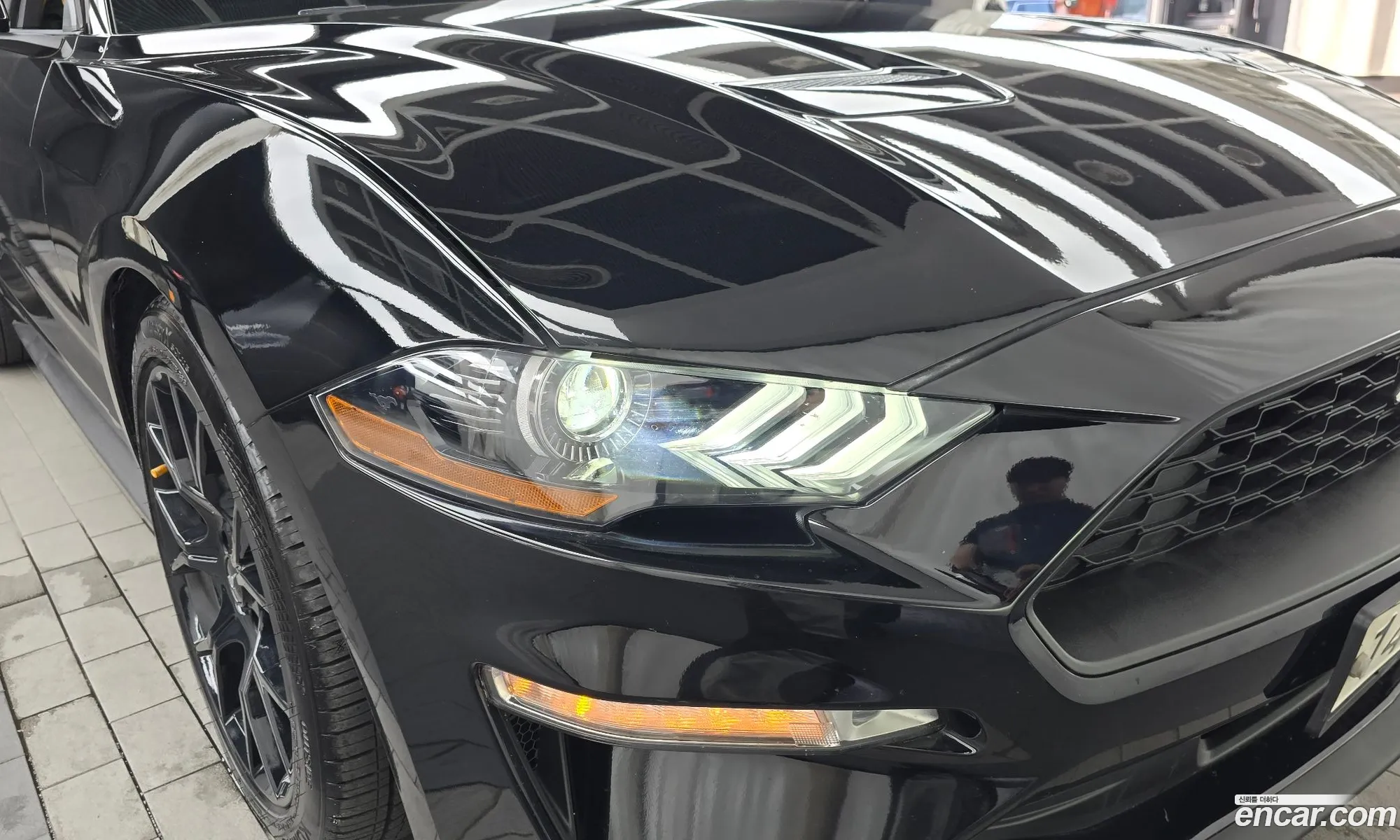 Ford Mustang 2018 1FA6P8TH1J5134838 — 24