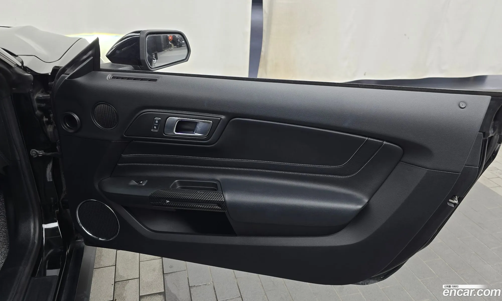 Ford Mustang 2018 1FA6P8TH1J5134838 — 22