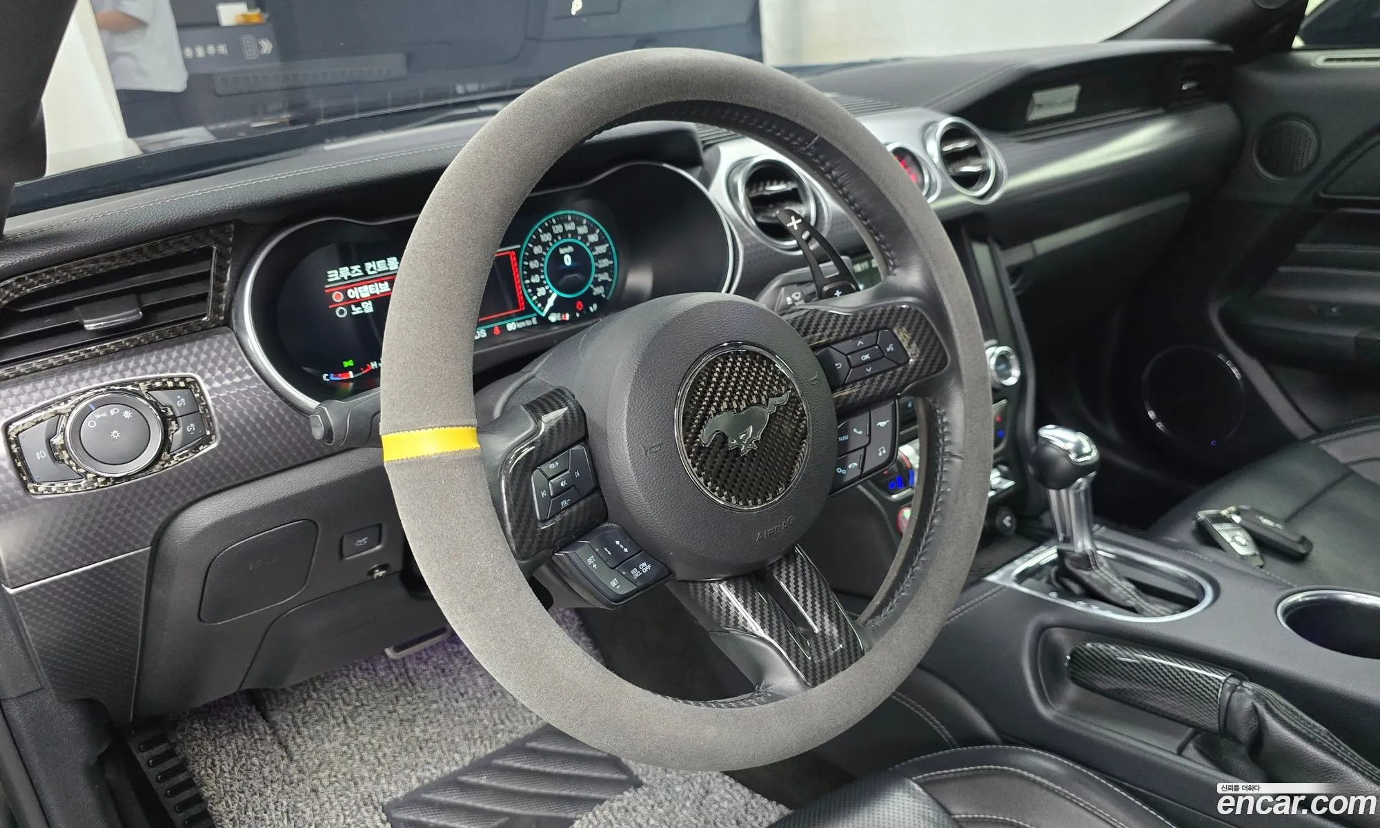 Ford Mustang 2018 1FA6P8TH1J5134838 — 14