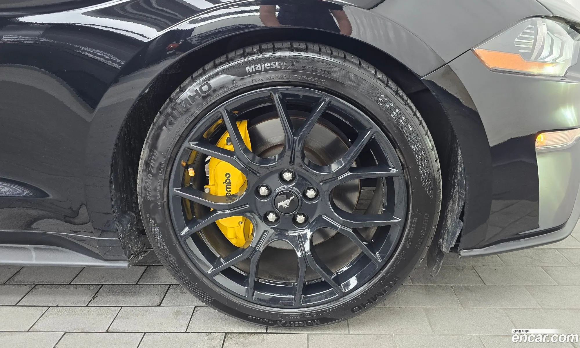 Ford Mustang 2018 1FA6P8TH1J5134838 — 28
