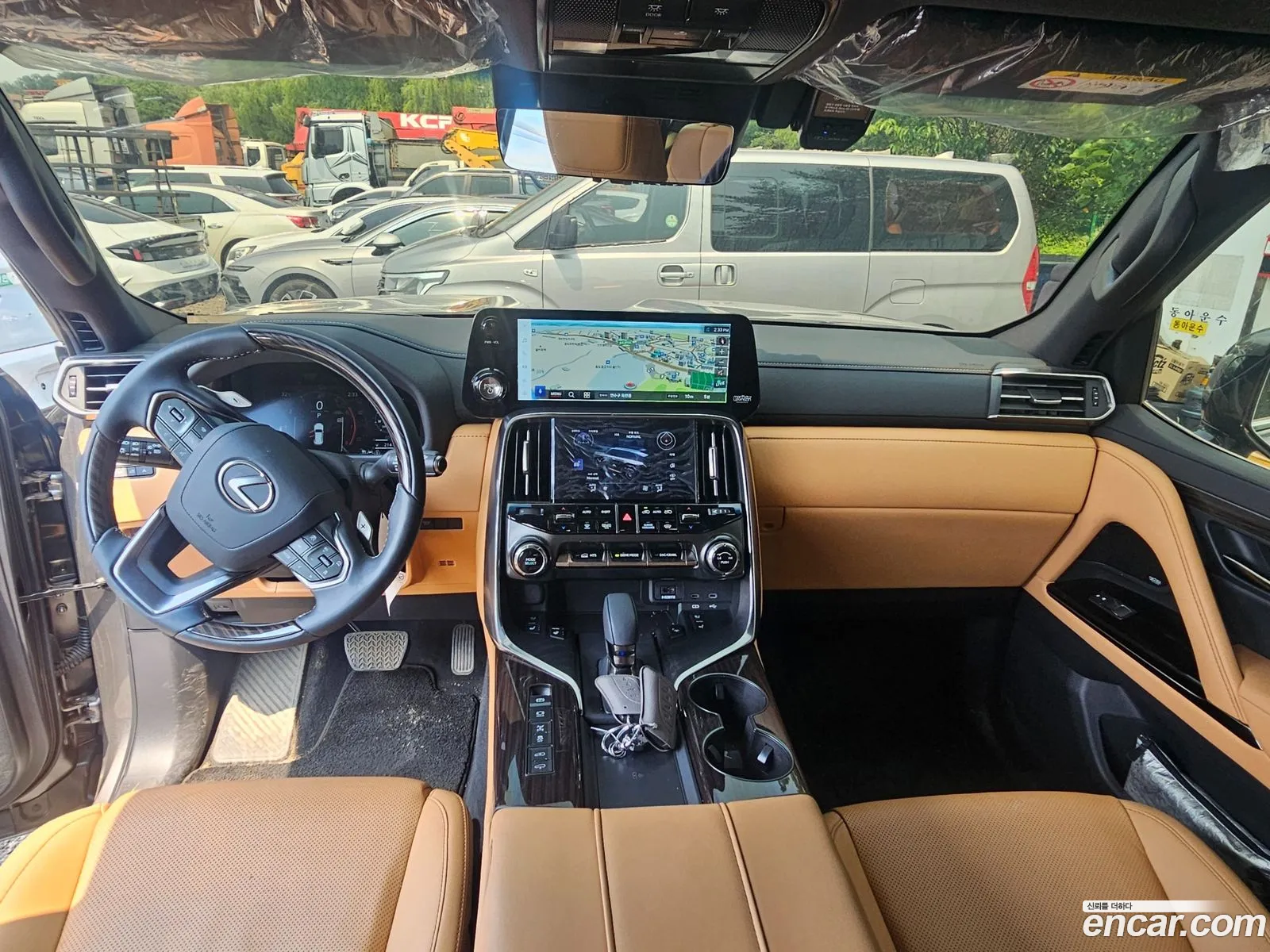 Lexus LX 2025 — 16