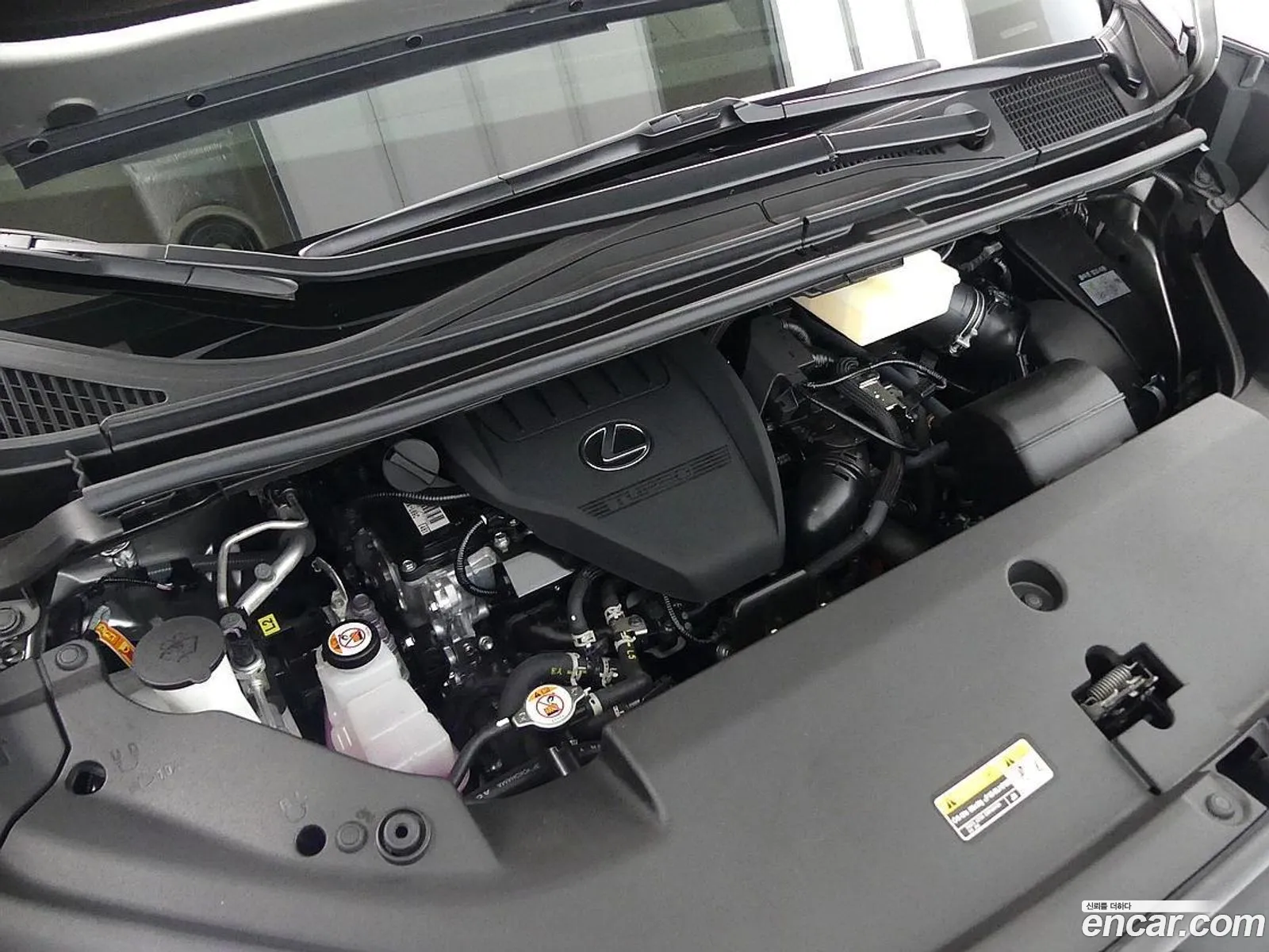 Lexus LM