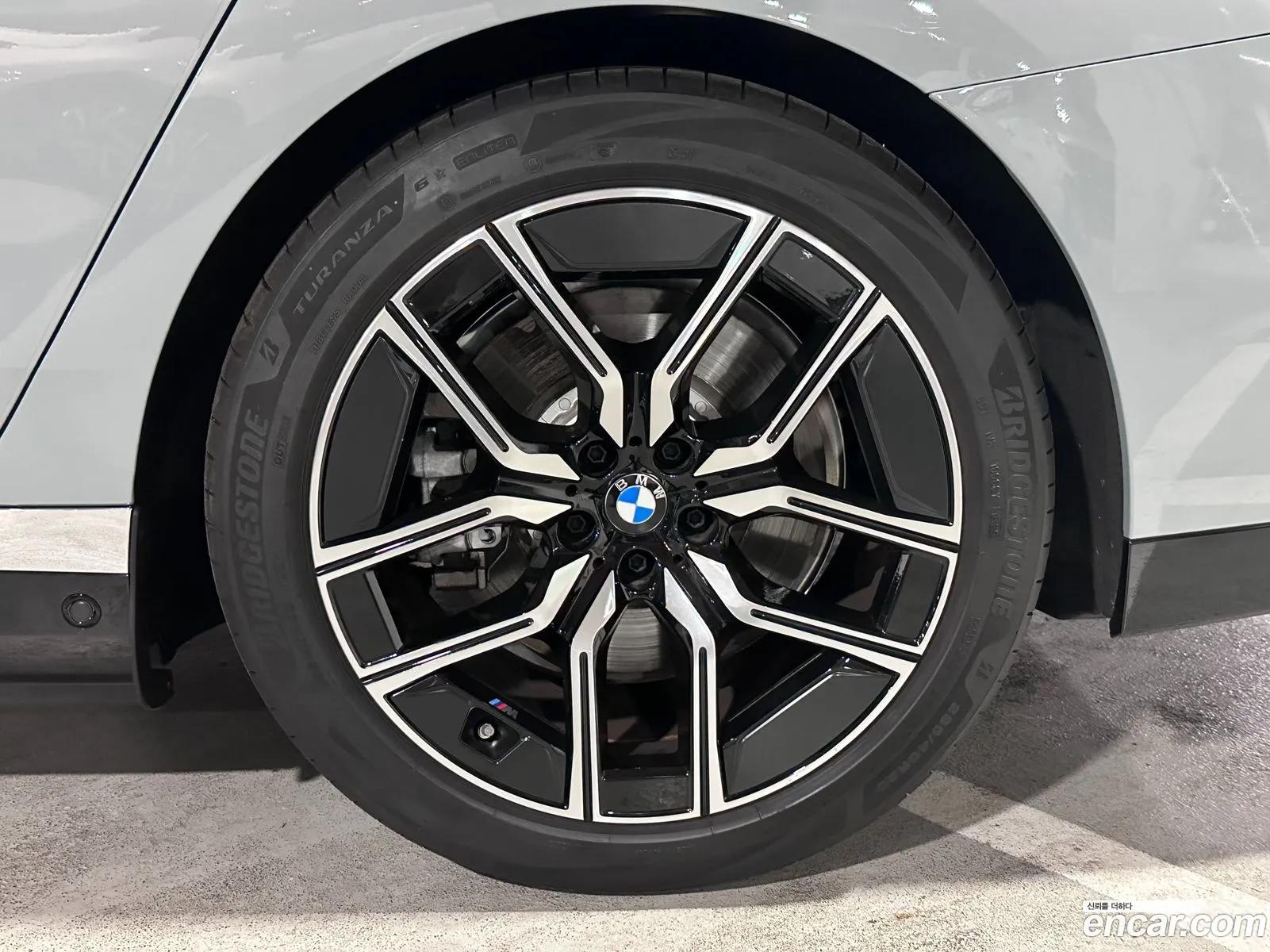 BMW i7 2025 — 6