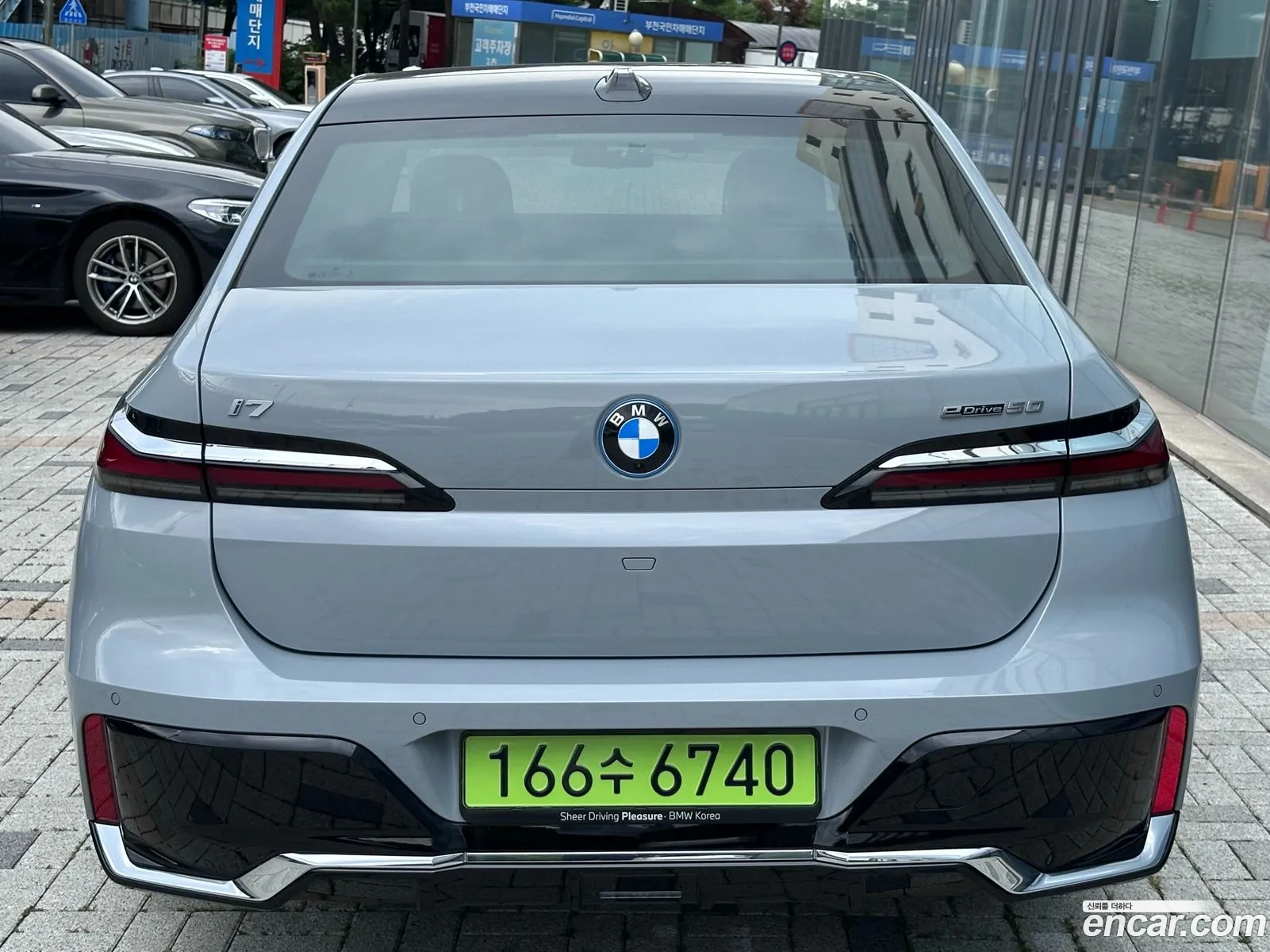 BMW i7 2025 — 4