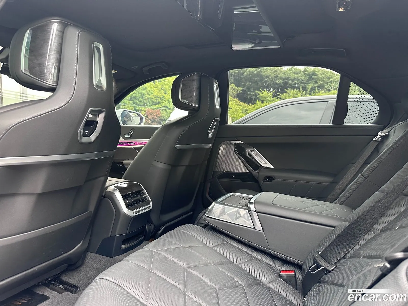 BMW i7 2025 — 9