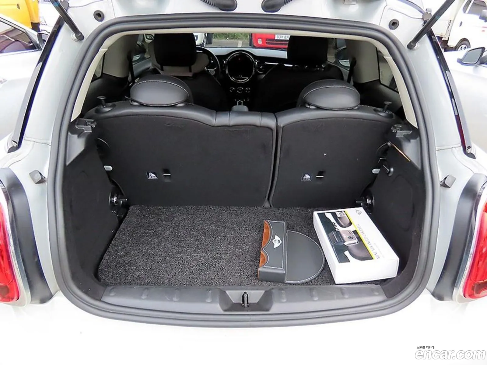 Mini Cooper 2022 — 4