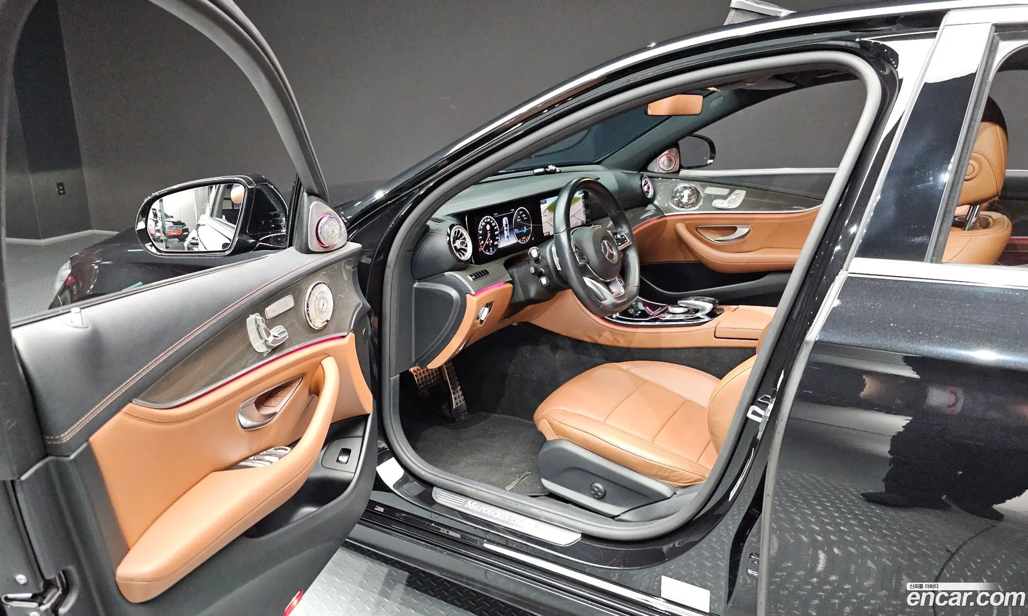 Mercedes-Benz E-Class W213 2017 WDDZF4KB7HA201885 — 35