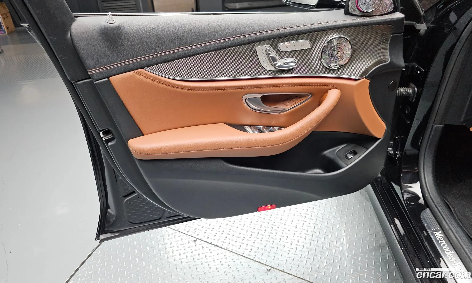 Mercedes-Benz E-Class W213 2017 WDDZF4KB7HA201885 — 6