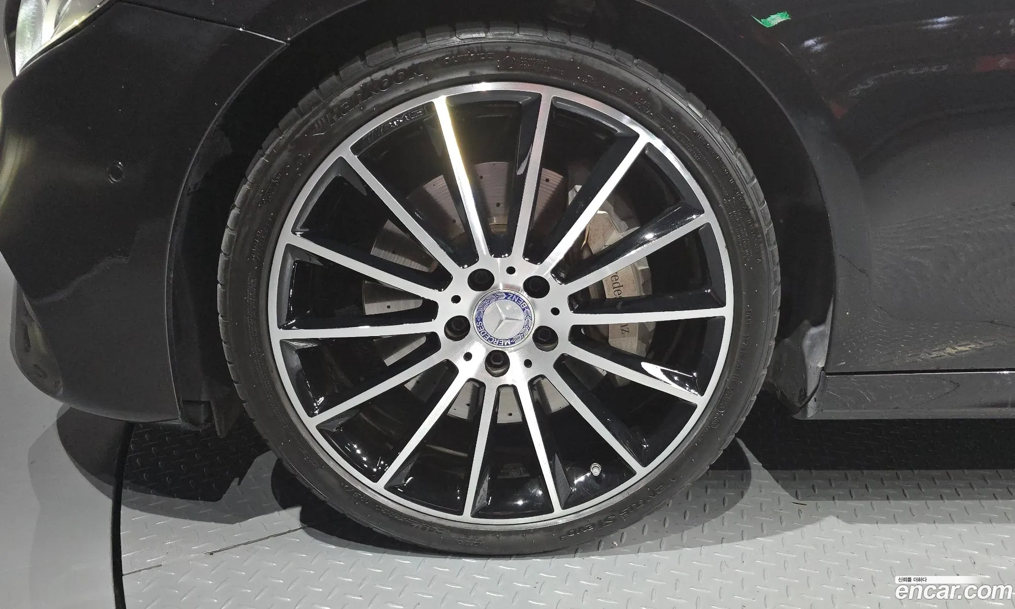 Mercedes-Benz E-Class W213 2017 WDDZF4KB7HA201885 — 23