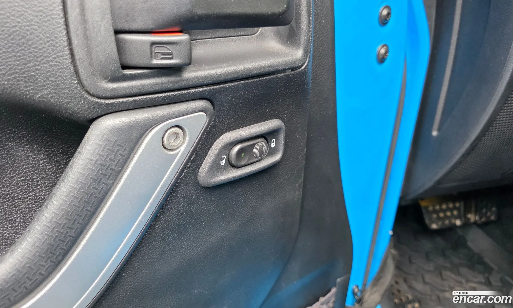 Jeep Wrangler 2017 1C4HJWEG7HL695872 — 4