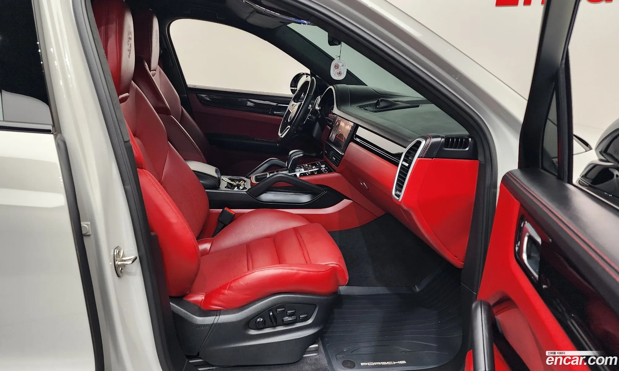 Porsche Cayenne 2023 WP1BA29Y6PDA36965 — 19