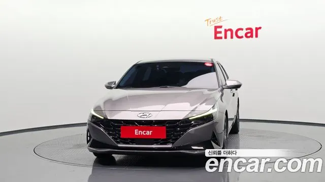 Hyundai Elantra Hybrid 2020 — 2