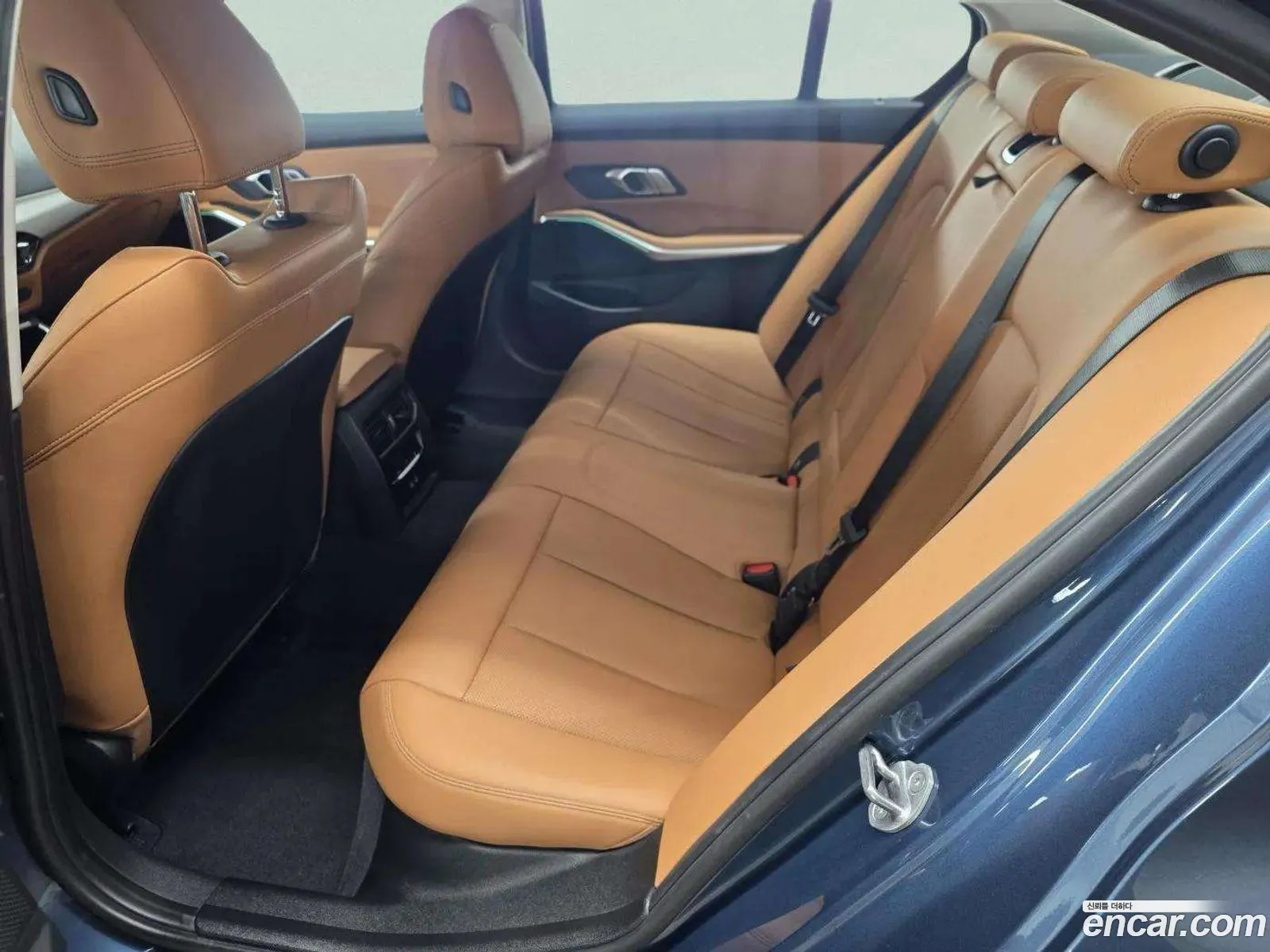 BMW 3 Series 2025 — 9