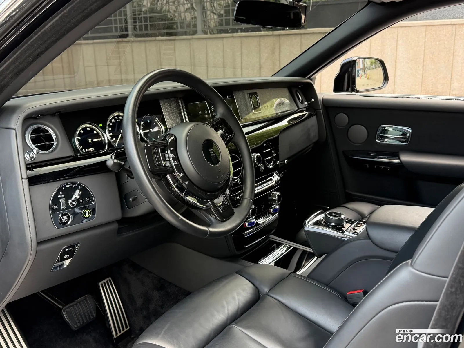 Rolls-Royce Phantom 2018 — 5