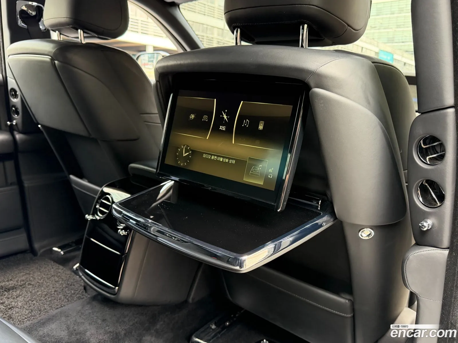 Rolls-Royce Phantom 2018 — 11