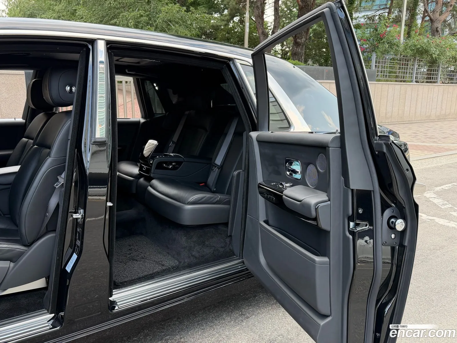 Rolls-Royce Phantom 2018 — 19