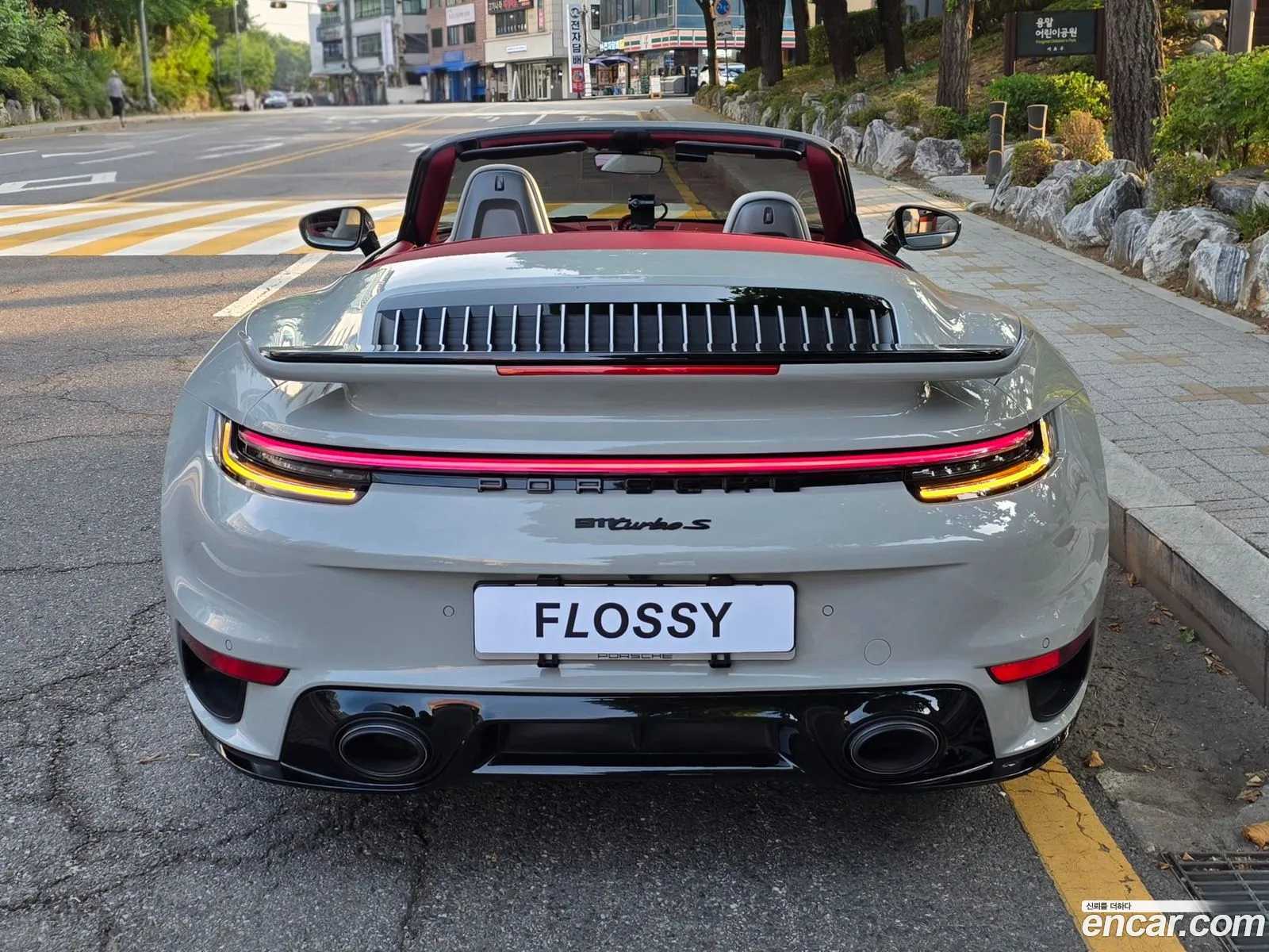 Porsche 911 2021 — 17