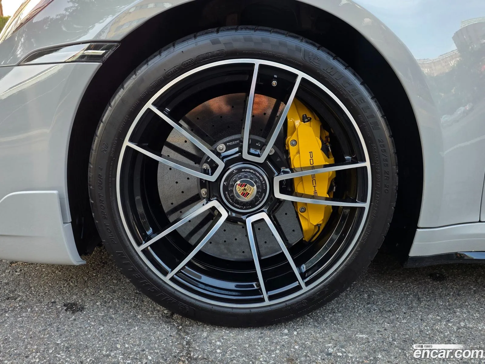 Porsche 911 2021 — 8