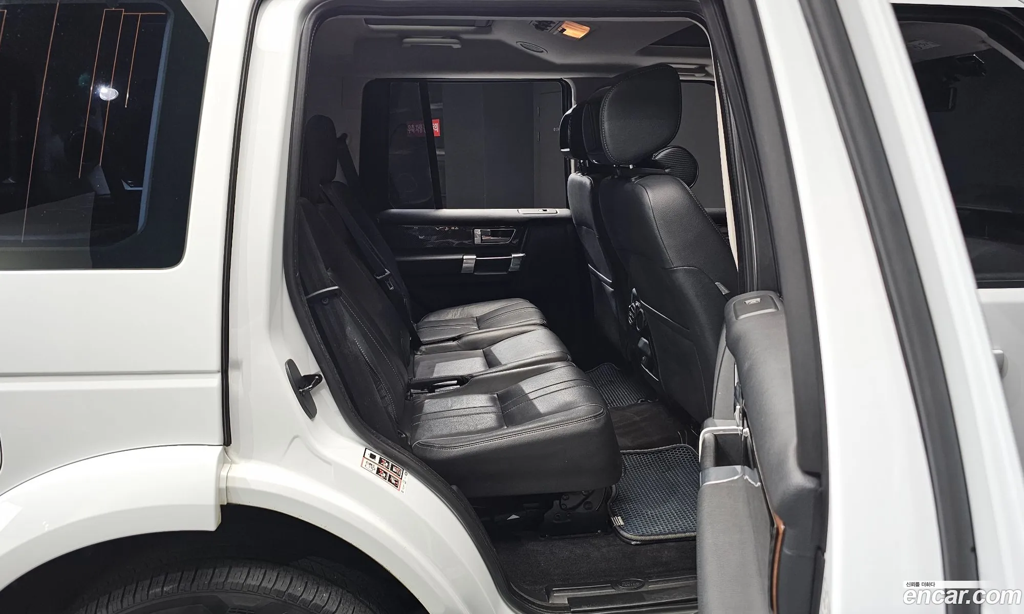 Land Rover Discovery 4 2016 — 5
