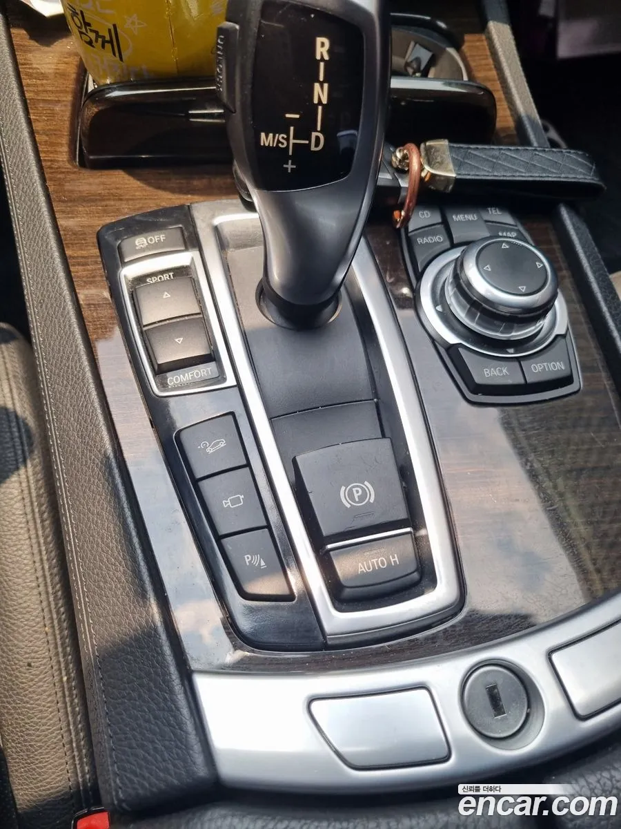 BMW 7 Series 2011 — 3