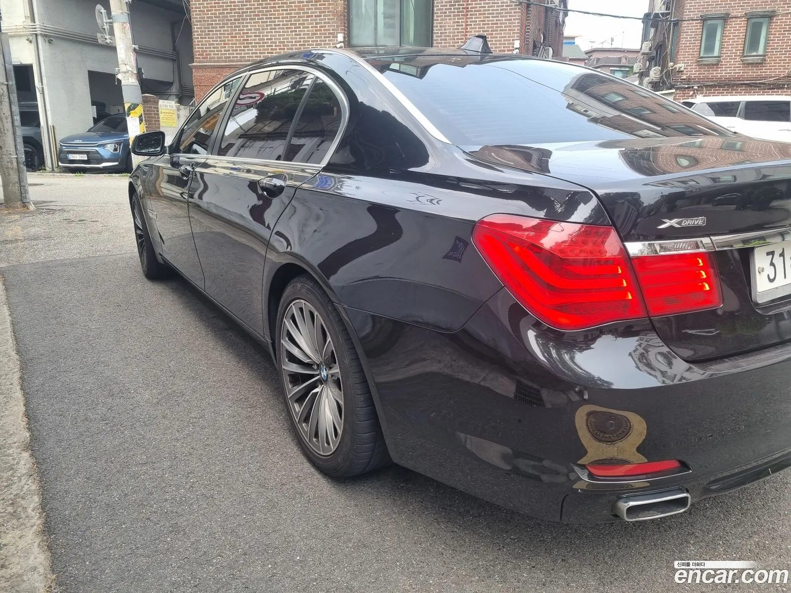 BMW 7 Series 2011 — 7