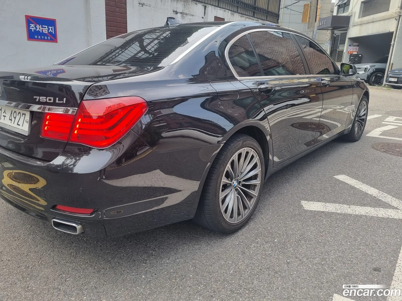 BMW 7 Series 2011 — 12