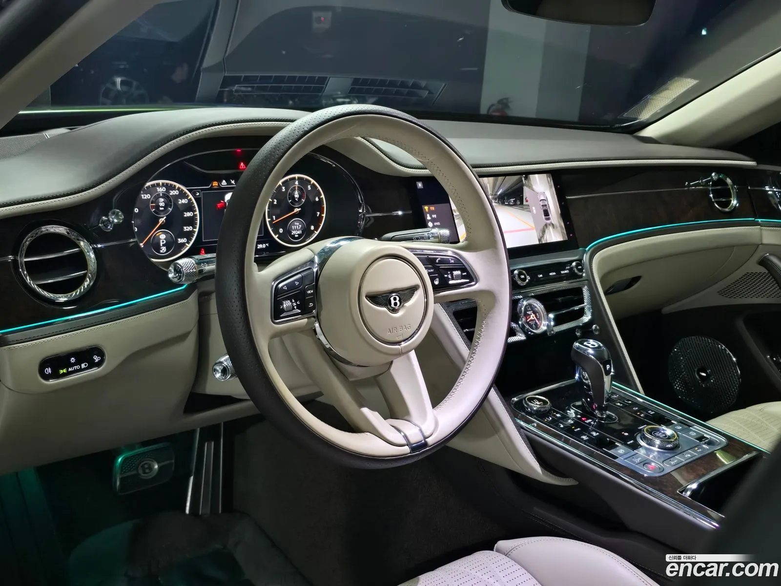 Bentley Flying Spur 2022 — 8