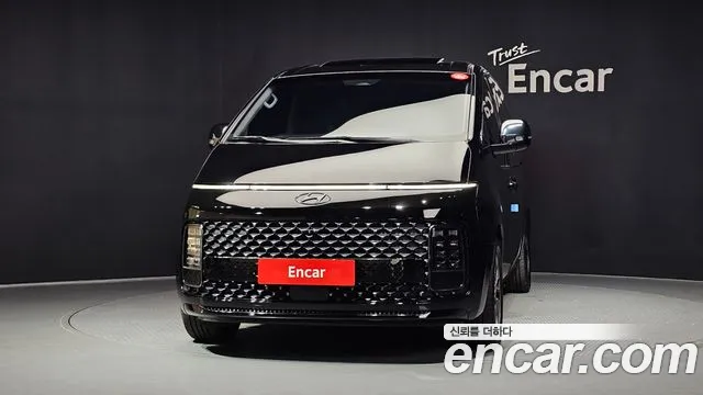 Hyundai Staria 2021 — 2