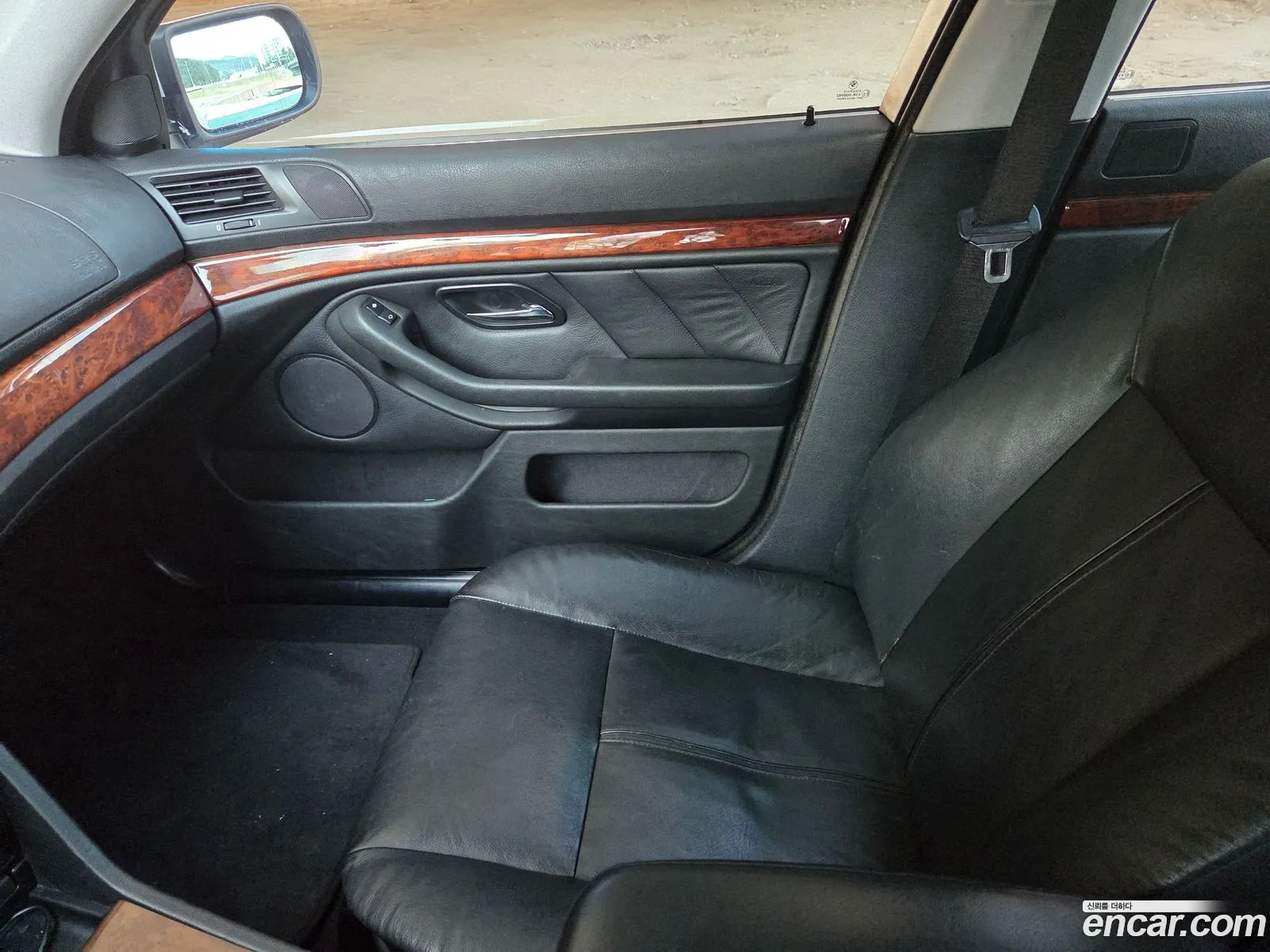 BMW 5 Series 2002 — 12