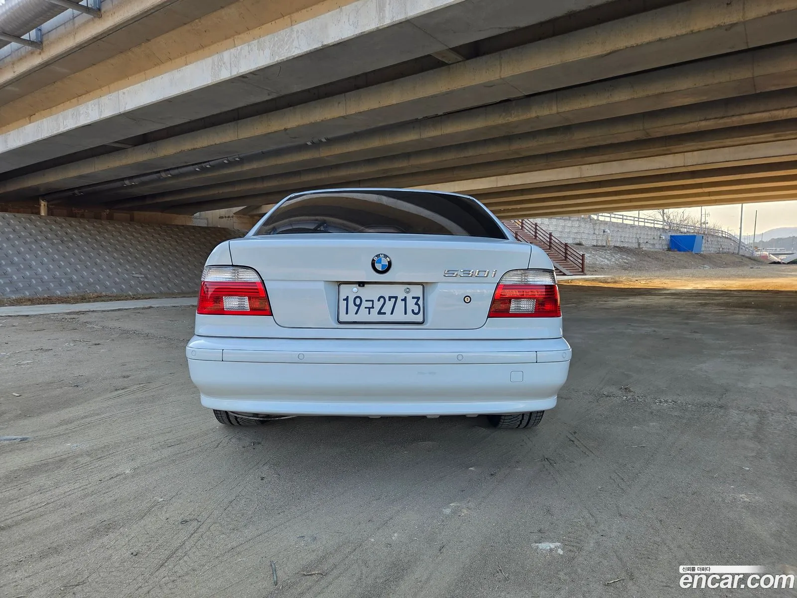 BMW 5 Series 2002 — 13