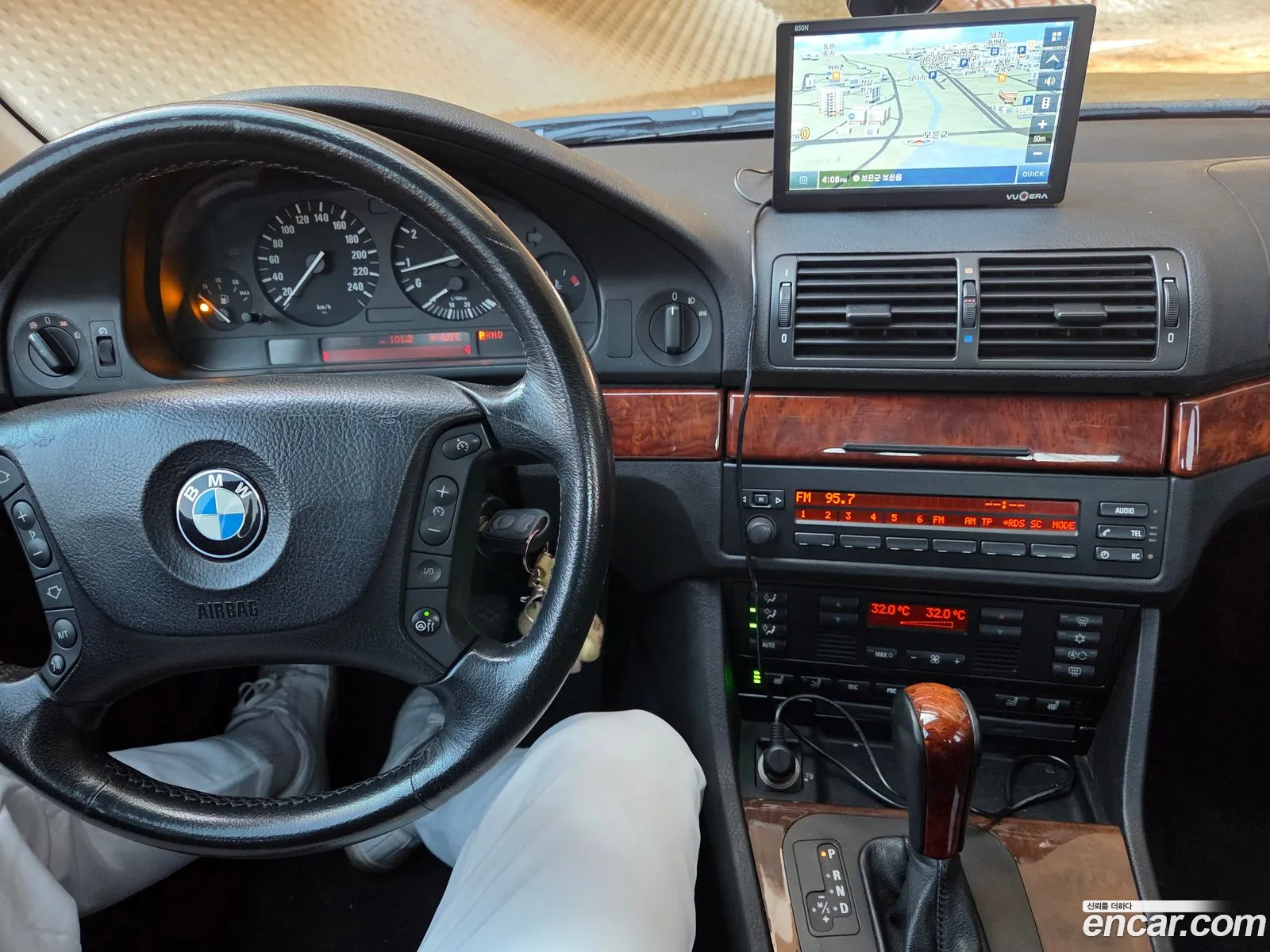 BMW 5 Series 2002 — 9