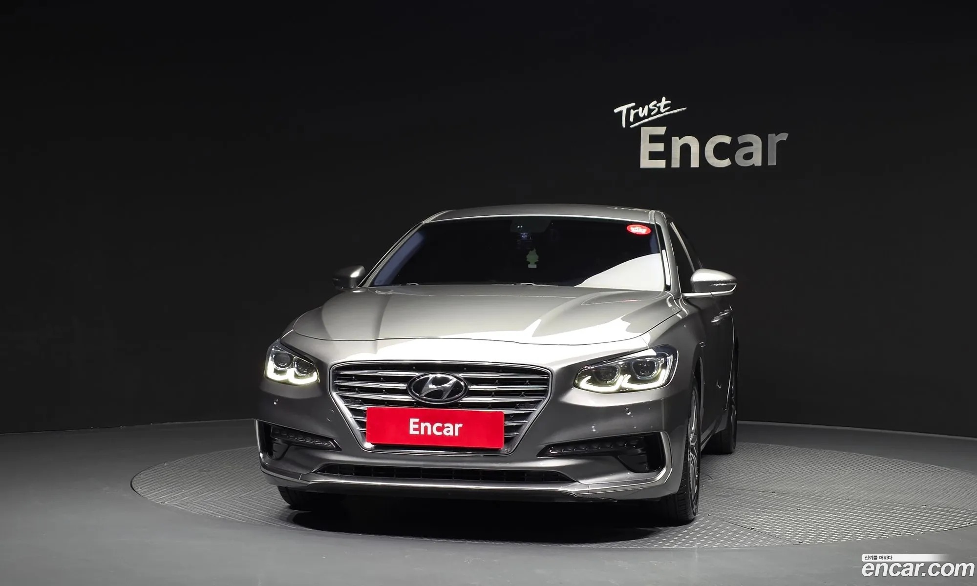 Hyundai Grandeur IG Hybrid 2017 — 3