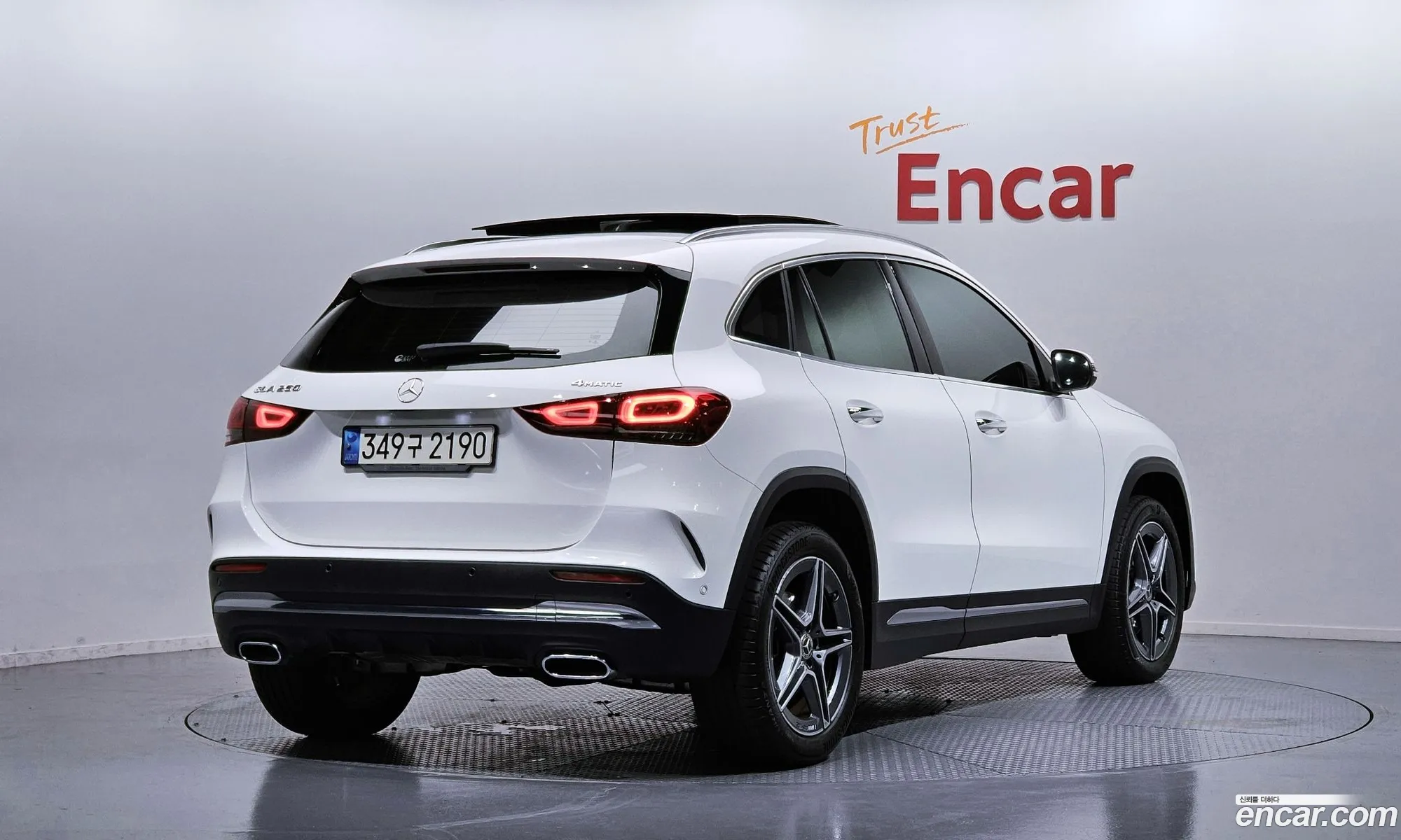 Mercedes-Benz GLA-Class H247 2023 — 27