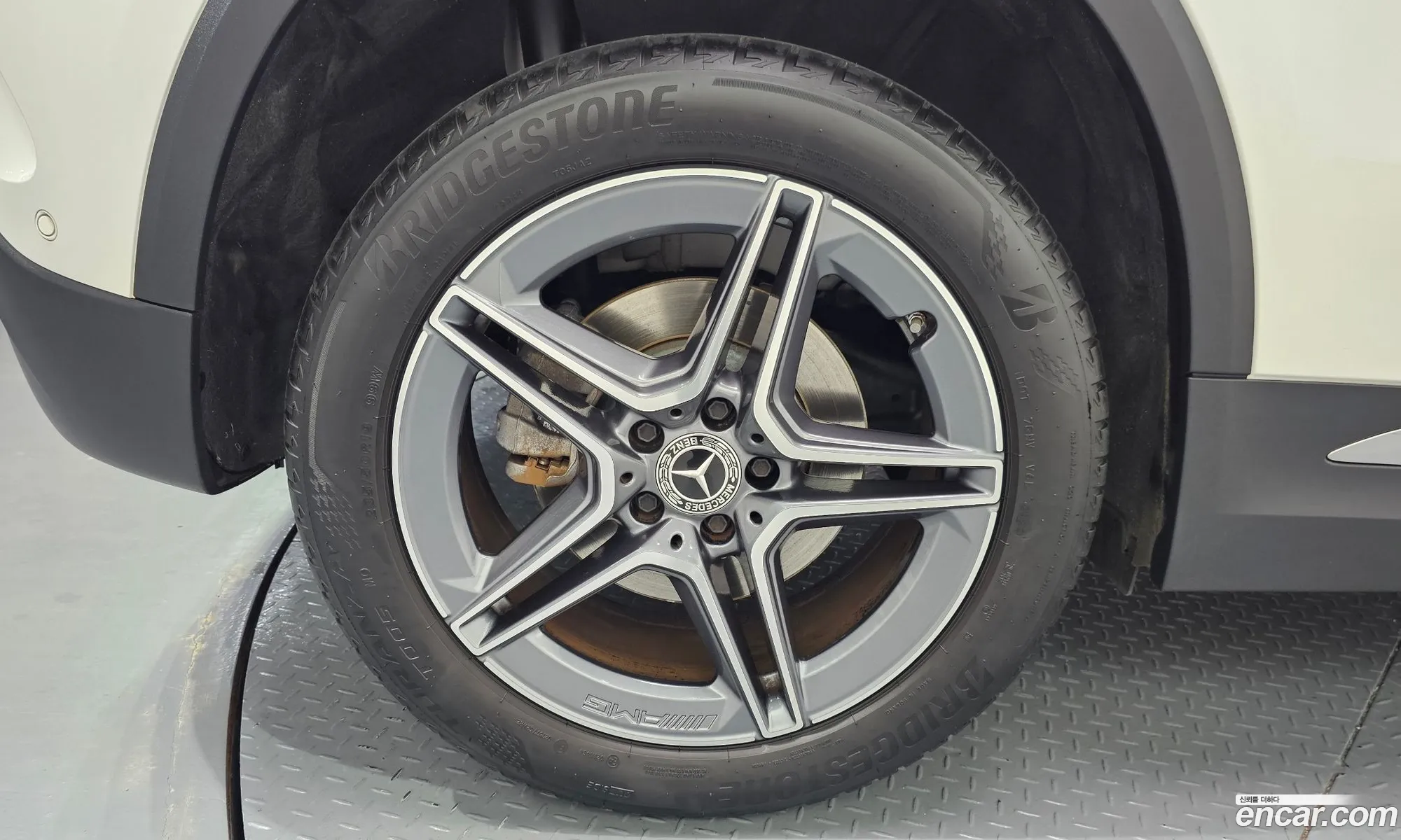 Mercedes-Benz GLA-Class H247 2023 — 8