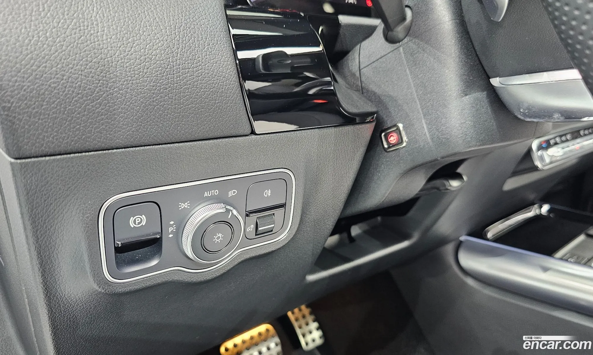 Mercedes-Benz GLA-Class H247 2023 — 6